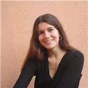 Soy una chica responsable, sociable y trabajadora. Busco a alumnos de primaria y secundaria que necesiten refuerzo en la materia de matemáticas